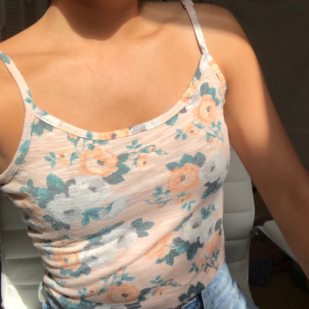 ✨vintage floral pattern tank✨